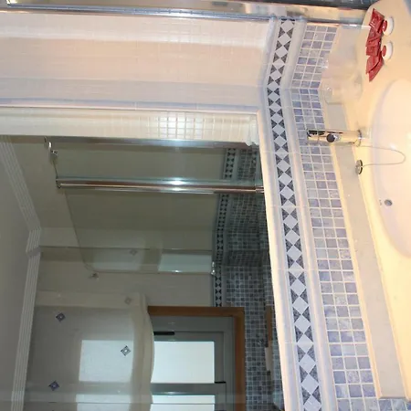 Pontus Veteris בית הארחה