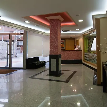 Pontus Veteris בית הארחה